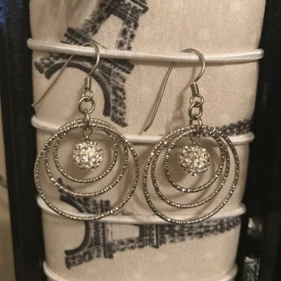 Jewelry - White Gold diamond cut earrings